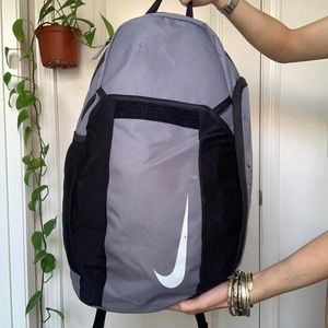 NIKE BACKPACK
